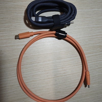 海备思和Anker线材哪个更软？