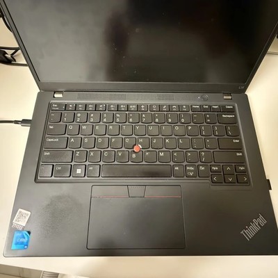ThinkPad黑屏闪键故障求助