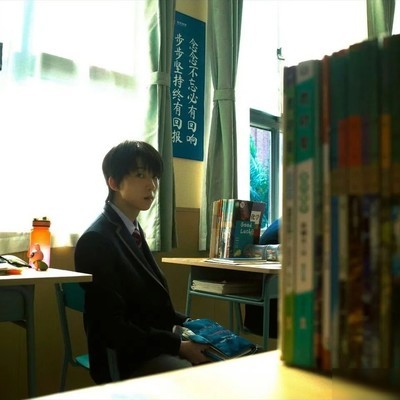 周扬，柔情似水的锋芒