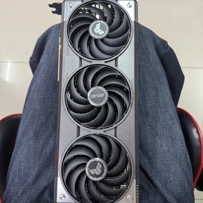华硕5070TUF显卡现货