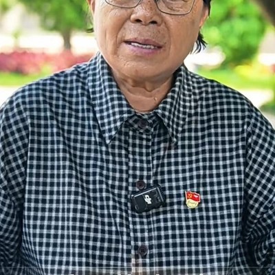 张桂梅校长鼓励高考学子