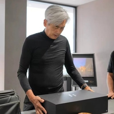 周润发收藏OPPO Find X9 Ultra