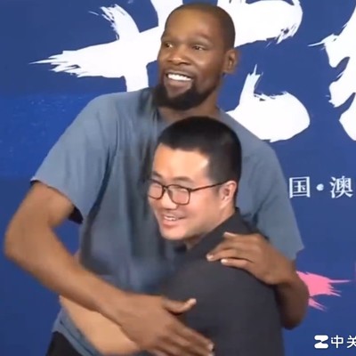 杜兰特vs库里，谁是宇宙勇老大？