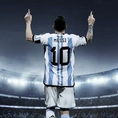 梅西封王，谁接球王称号？