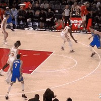 霍姆格伦三分狂飙