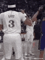 库里失误葬胜局，老詹罚球绝杀