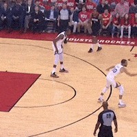 哈登库里单挑显技艺